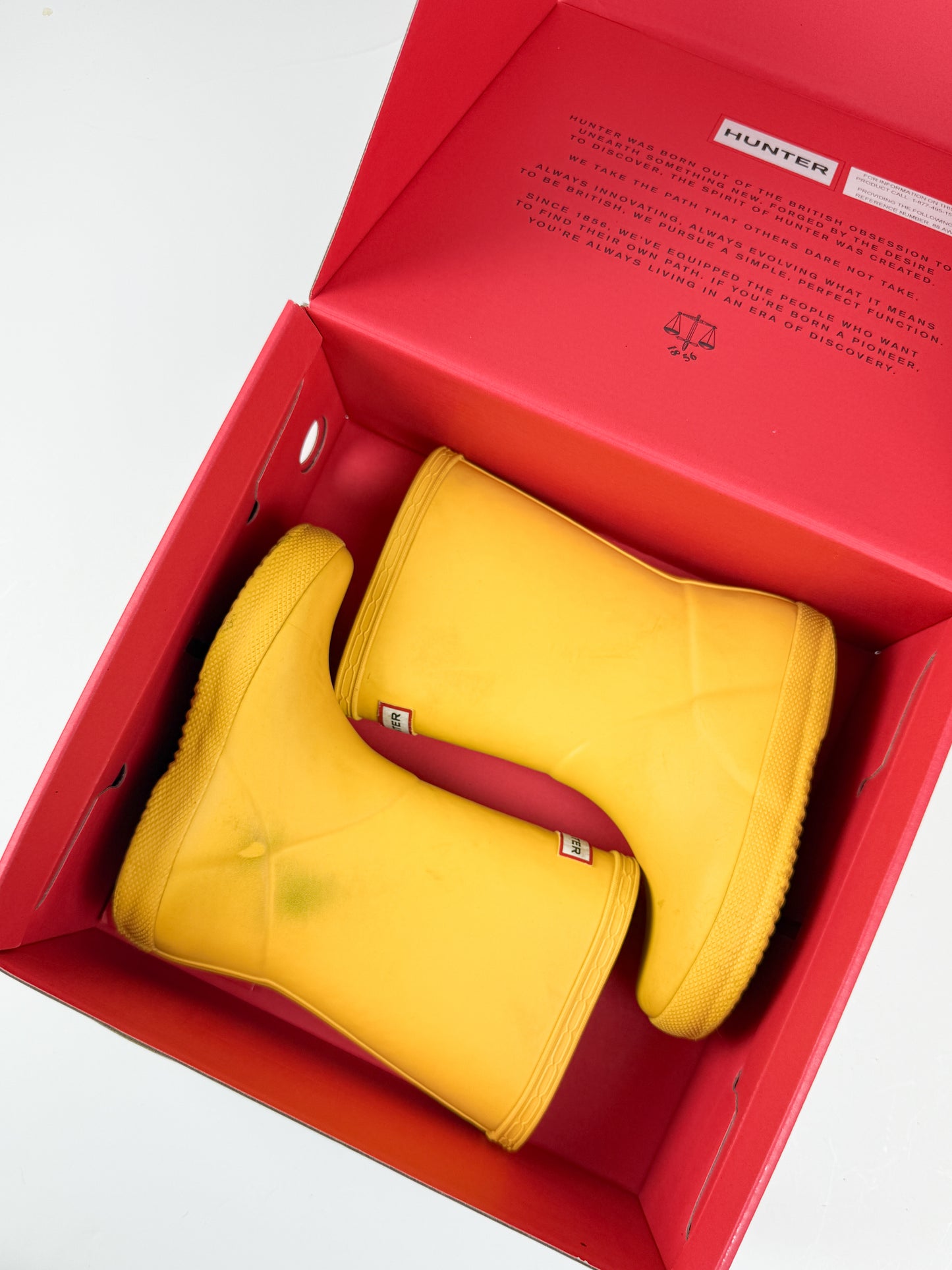 YELLOW HUNTER BOOTS - 9C