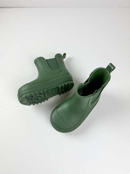 GREEN BEARPAW RAIN BOOTS - 4C