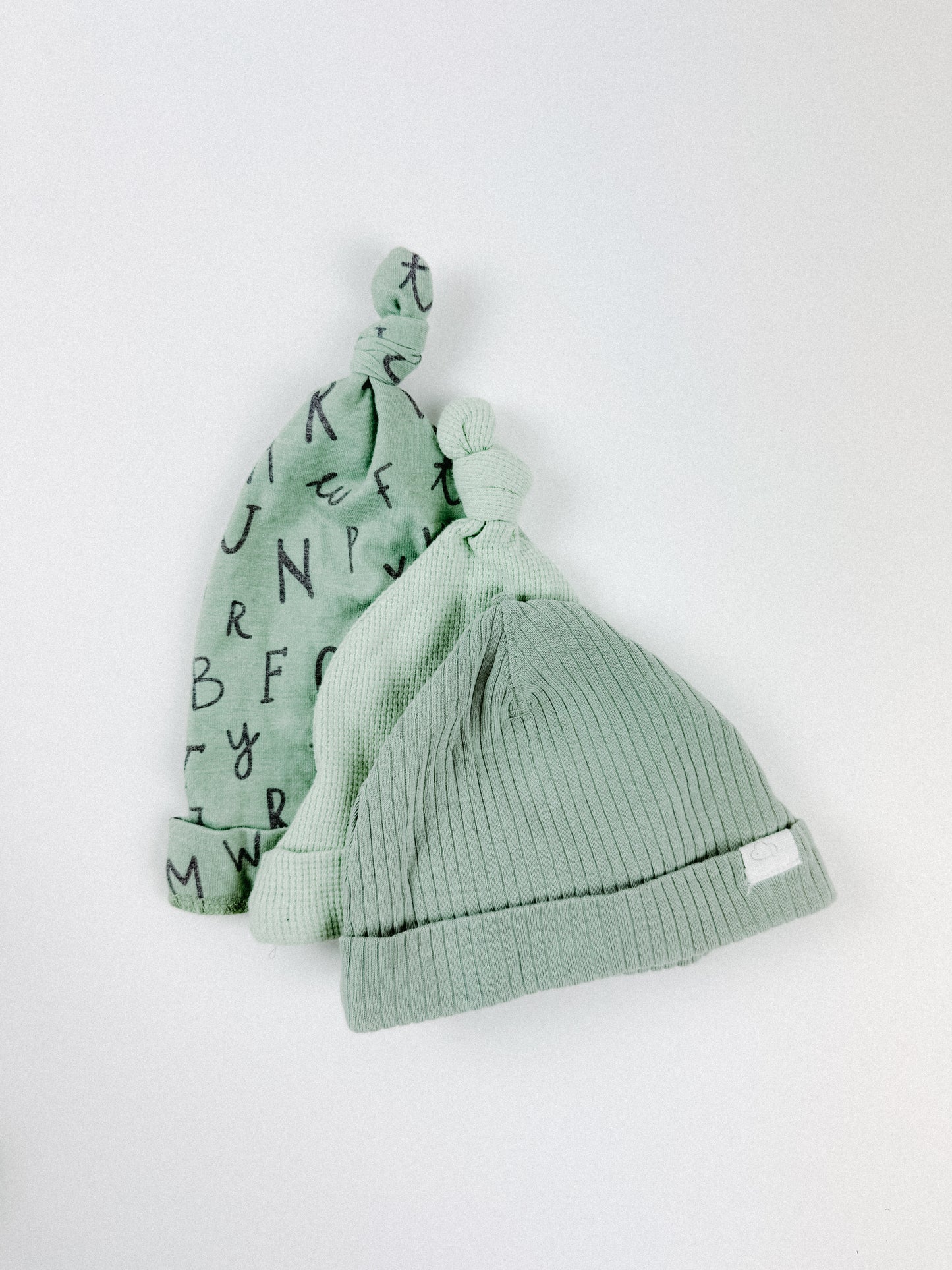 BABY BEANIE BUNDLE 04