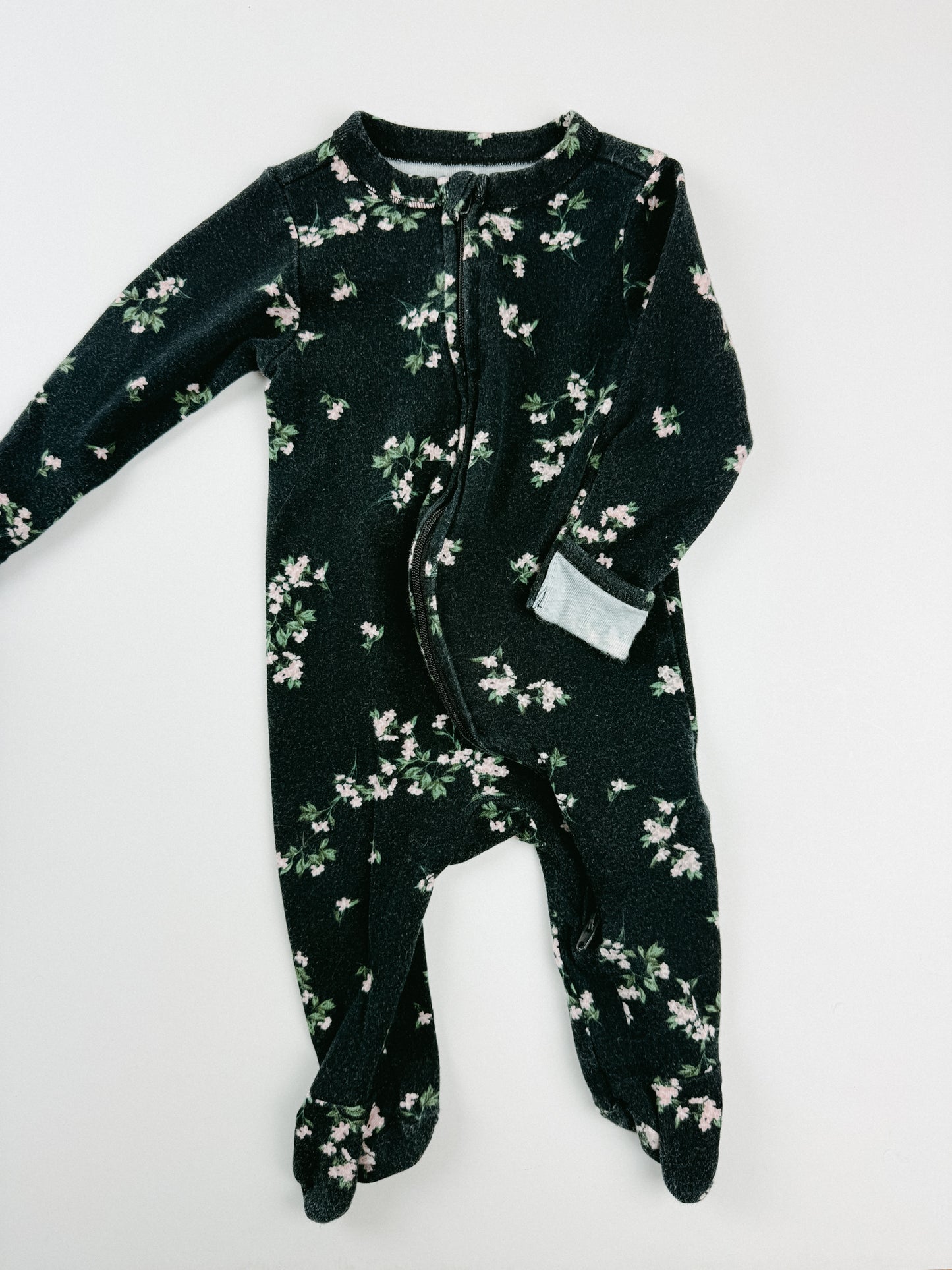 BLACK FLOWER SLEEPER - 6M