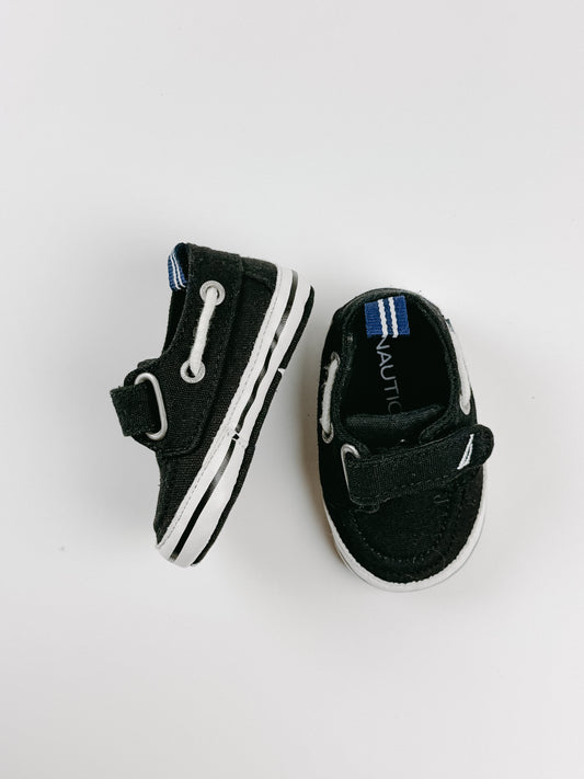 BABY NAUTICA SHOES - 1C